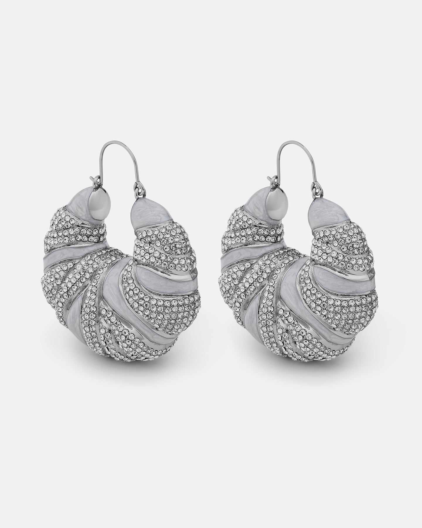 V1_Luar_Earrings_03