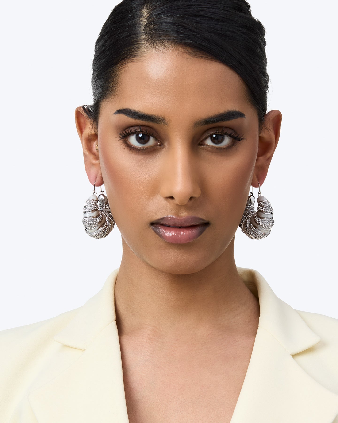 V1_Luar_Earrings_03 - Image 10